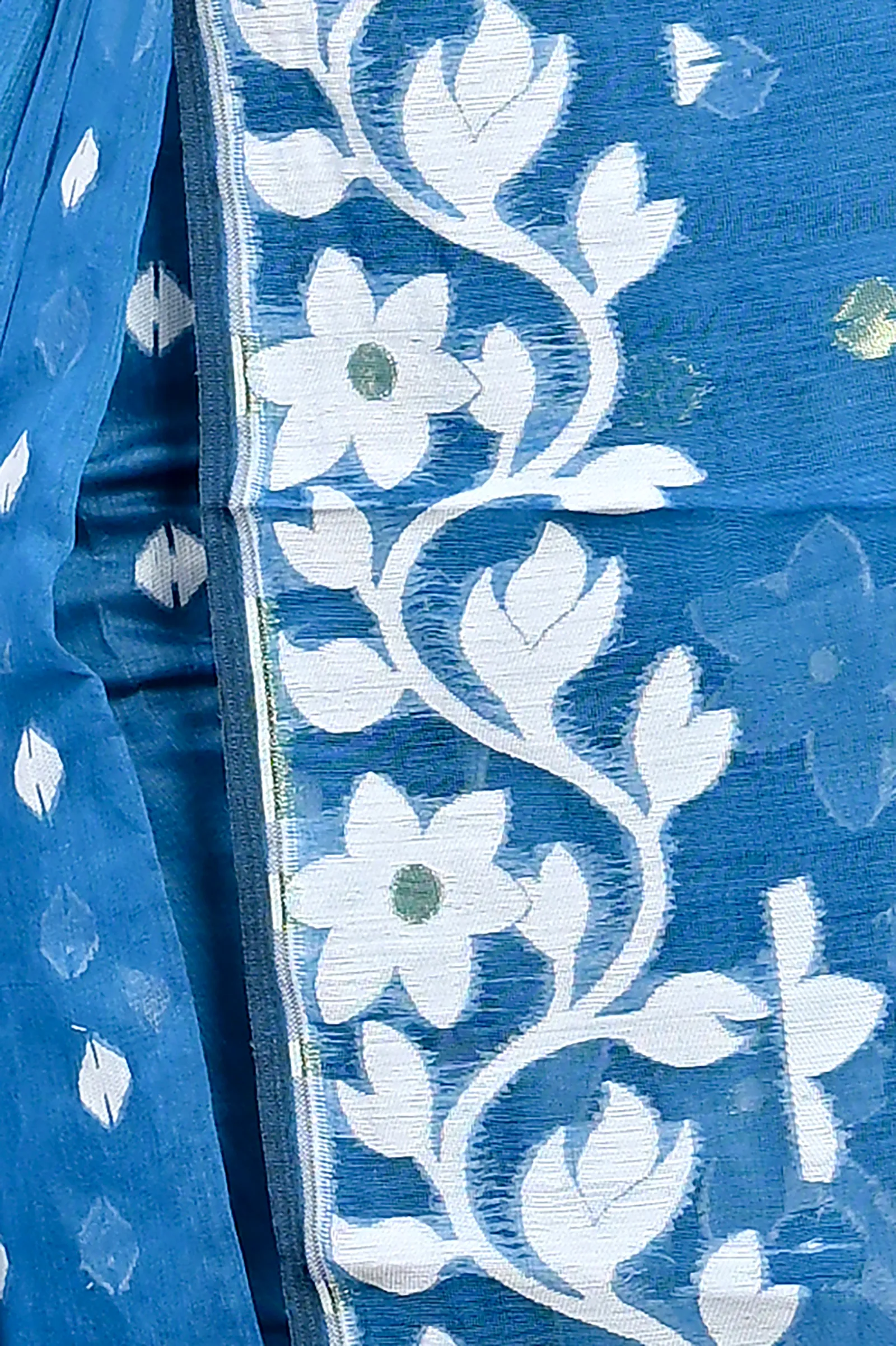 Blue Cotton Blended Parinit Jamdani Saree (341)
